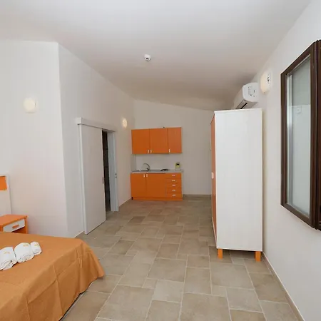 Podere San Luigi Aparthotel *