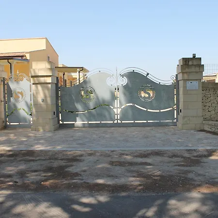 Podere San Luigi Apart-hotel 3*