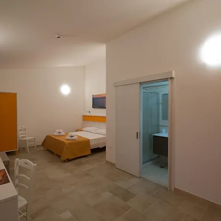 Podere San Luigi Aparthotel 3*